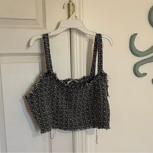 Vestique Black & White Tweed Sleeveless Sweetheart Neckline Cropped Tank Top